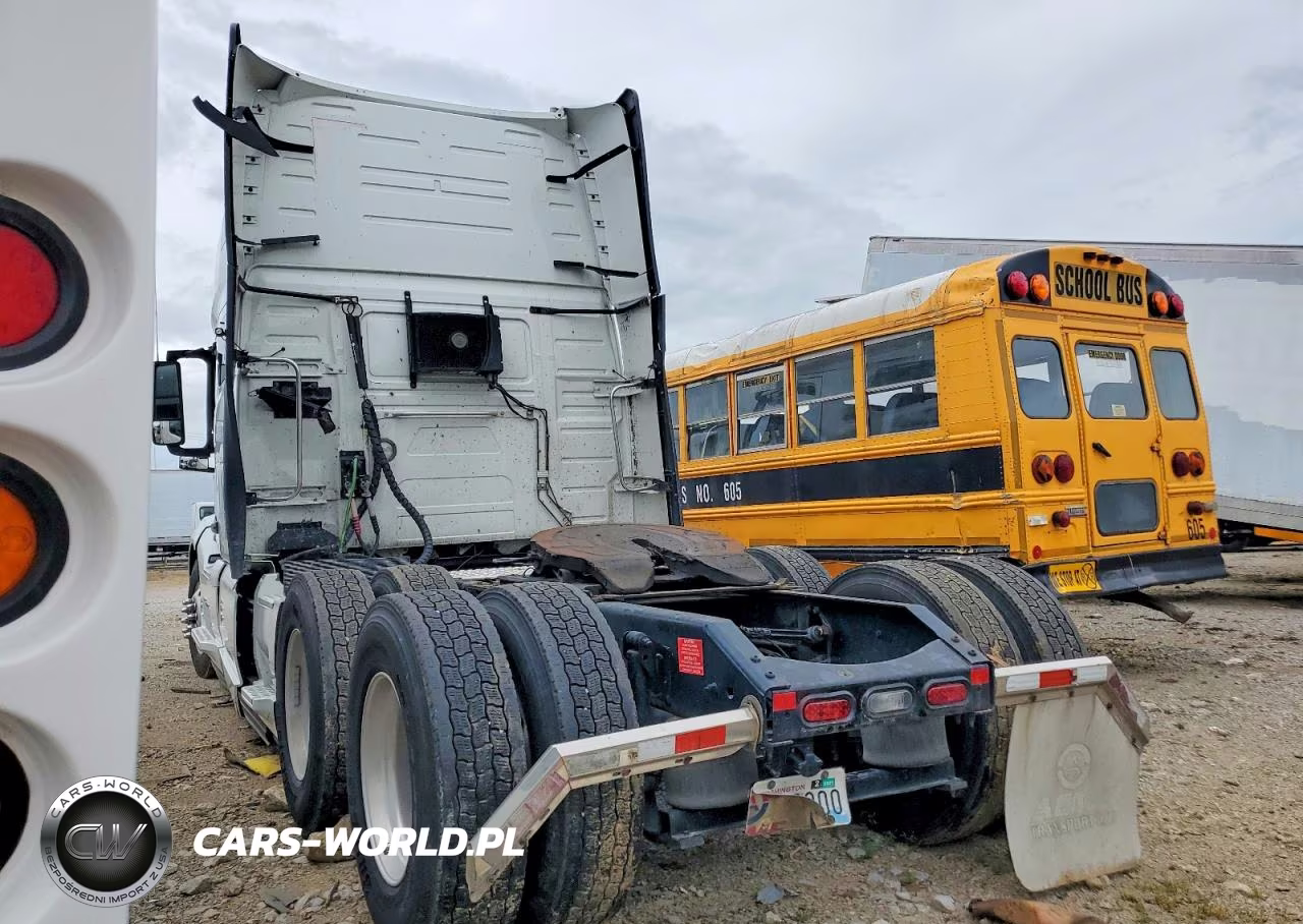 2023 Volvo Vnl Semi Truck VIN:4V4NC9EH2PN323841 - 3
