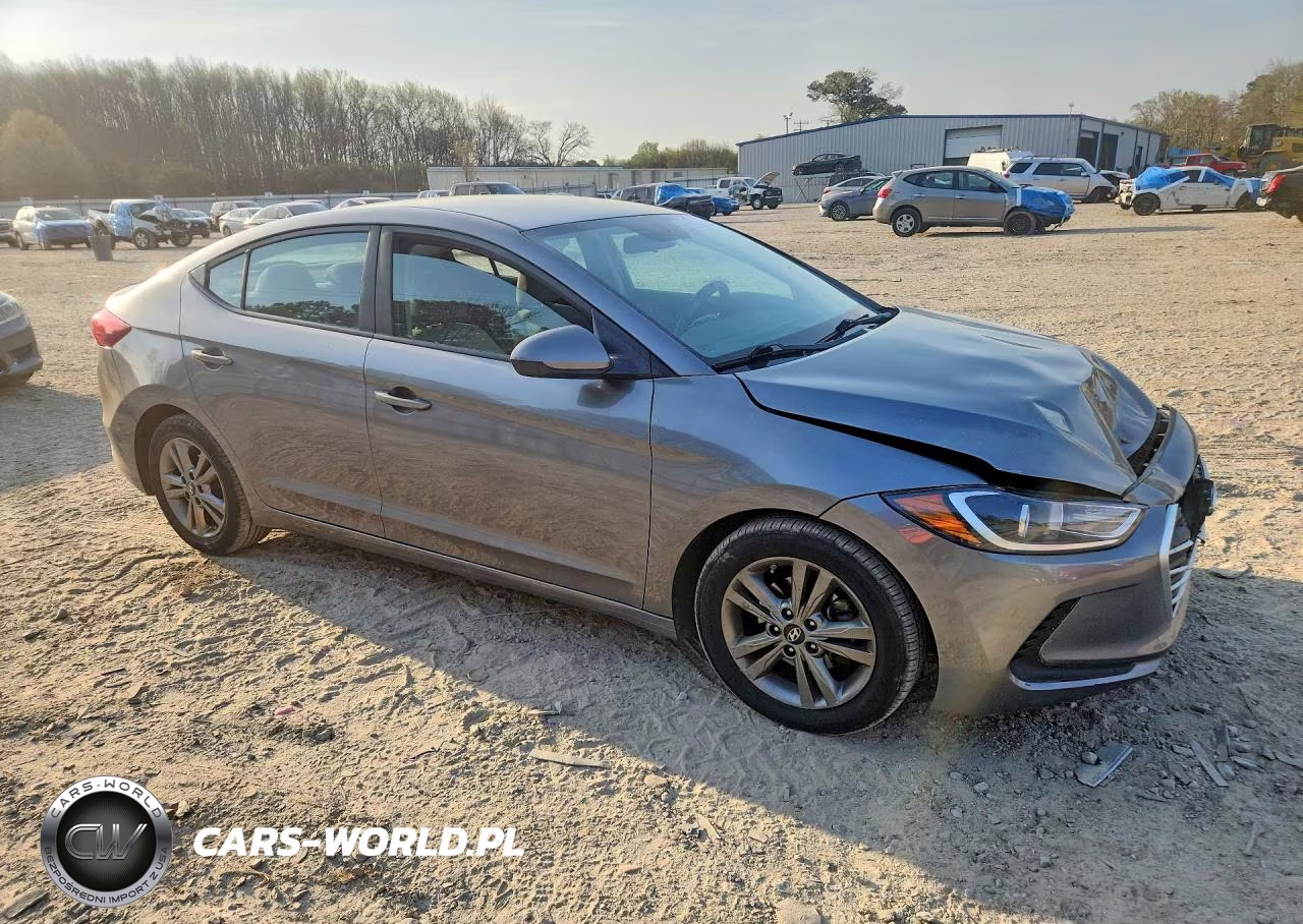 2018 Hyundai Elantra Sel VIN:5NPD84LF0JH240638 - 4