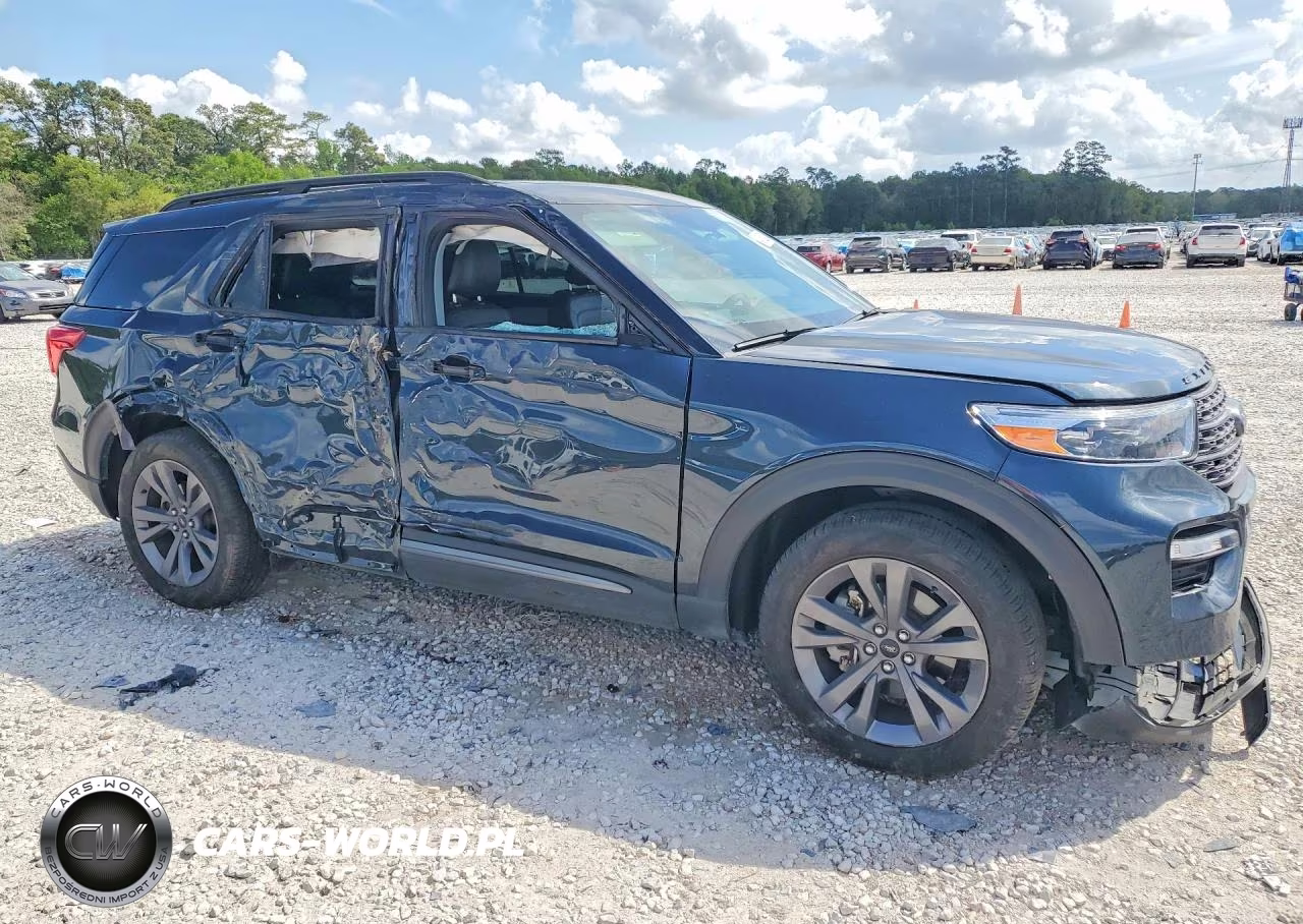 2023 Ford Explorer Xlt VIN:1FMSK7DH7PGA88330 - 4