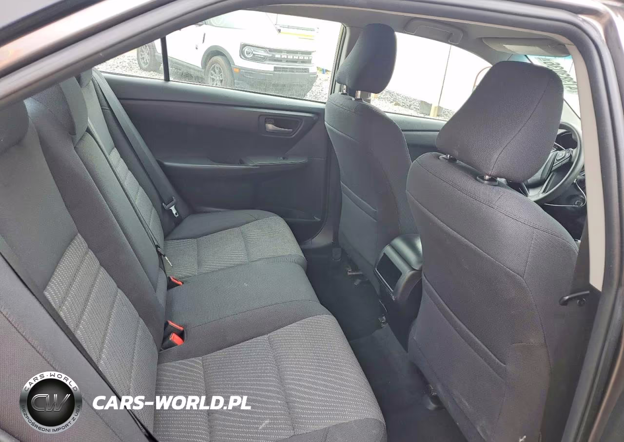 2016 Toyota Camry Le VIN:4T4BF1FK3GR524883 - 10