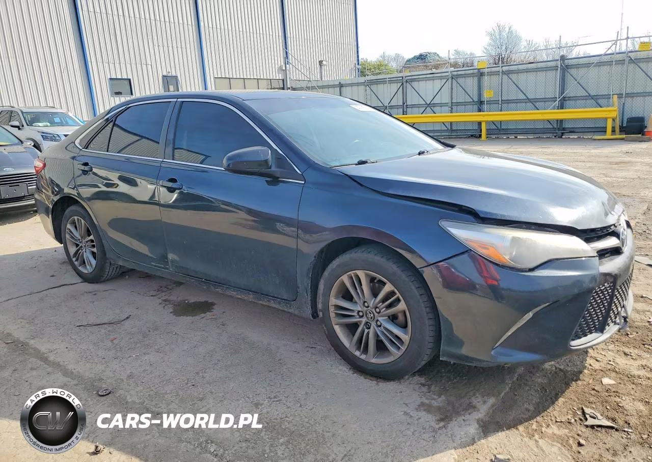 2017 Toyota Camry Se VIN:4T1BF1FK7HU375843 - 4