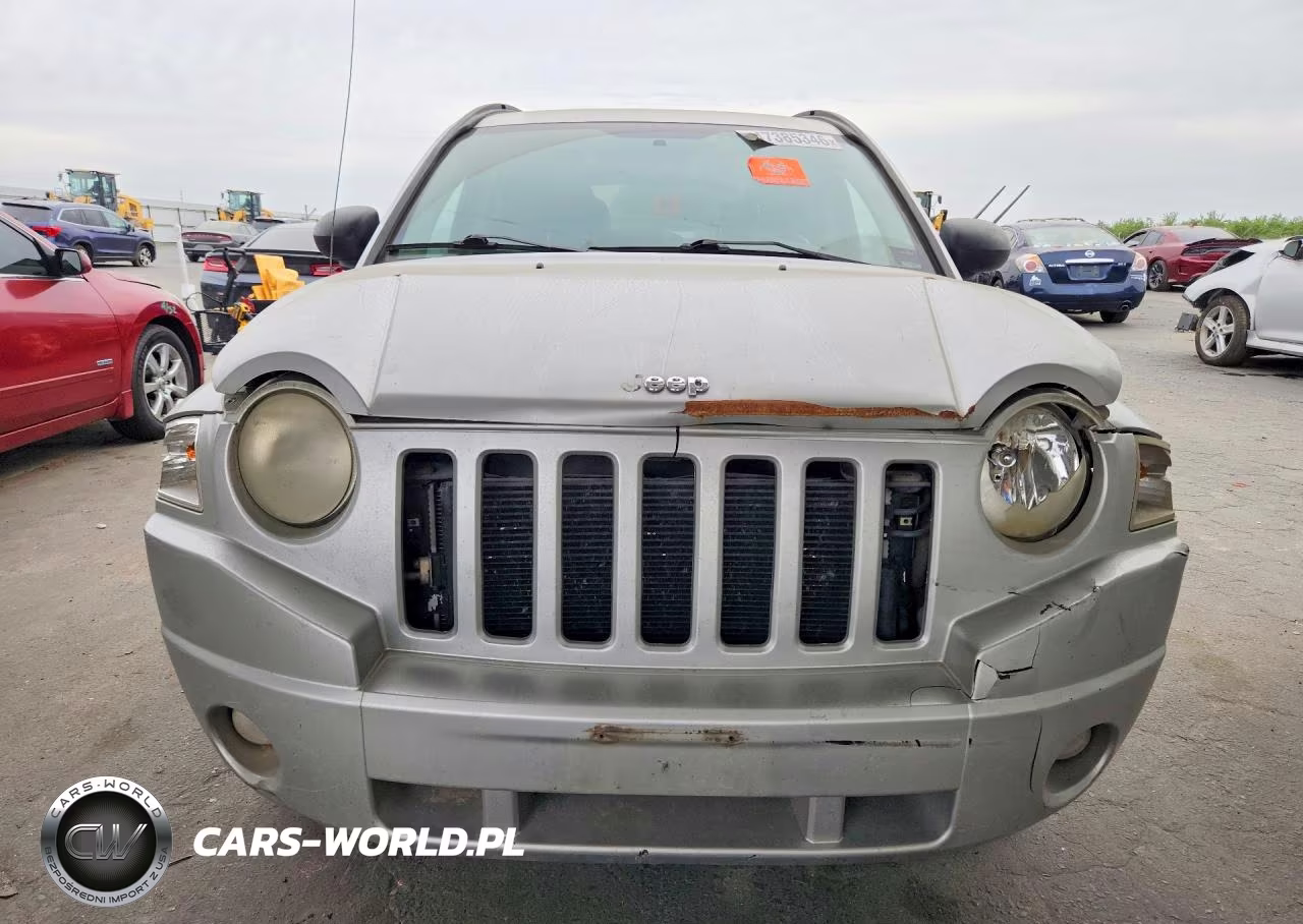 2010 Jeep Compass Sport VIN:1J4NT4FB8AD560432 - 5