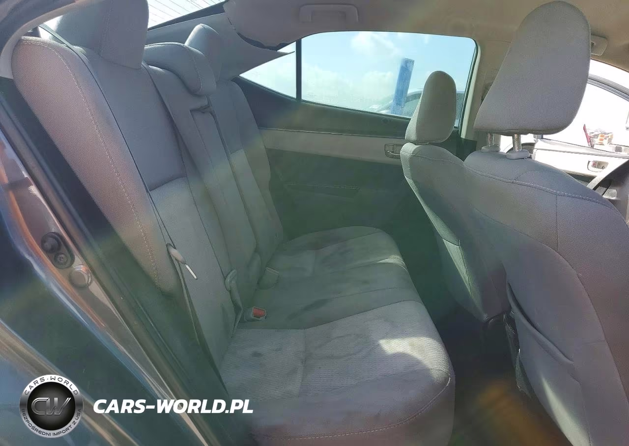 2015 Toyota Corolla Le VIN:5YFBURHE6FP306586 - 10