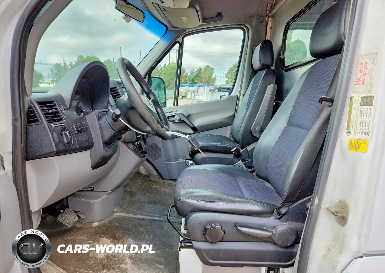 2014 Mercedes-Benz Sprinter 2500 VIN:WD3PE8CC7E5870076 - 7