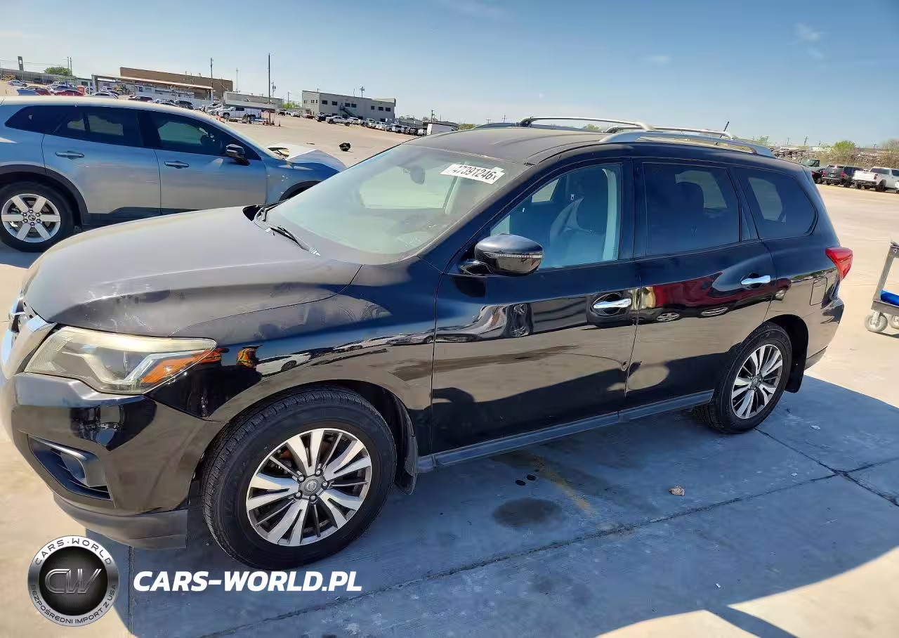 2018 Nissan Pathfinder Sv