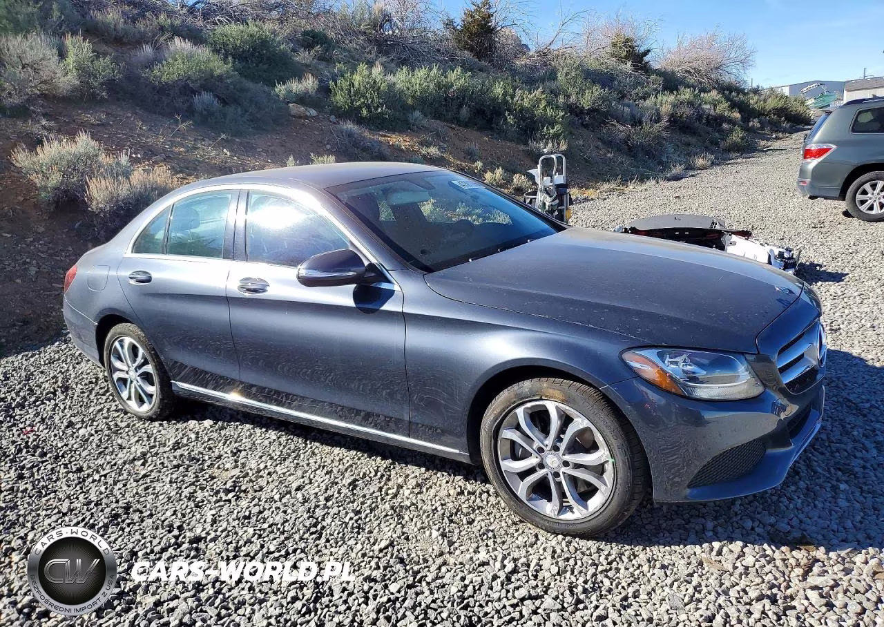 2015 Mercedes-Benz C 300 4Matic VIN:55SWF4KB3FU088131 - 4