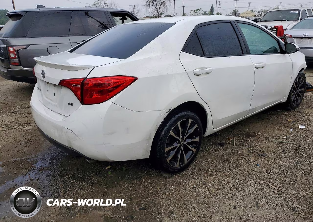2017 Toyota Corolla Se VIN:5YFBURHE9HP711831 - 3