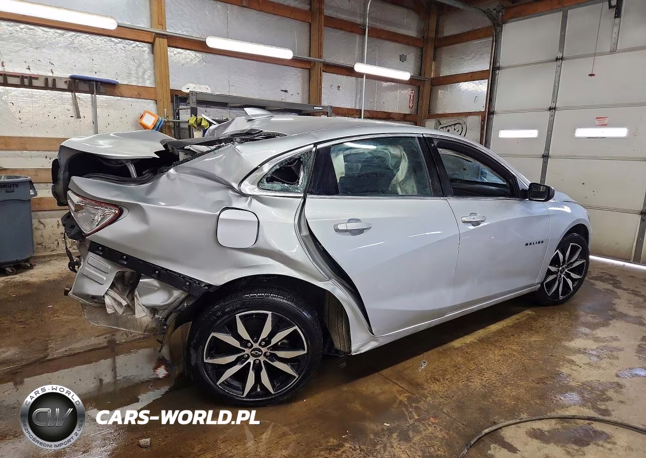 2020 Chevrolet Malibu Rs VIN:1G1ZG5ST6LF117535 - 3