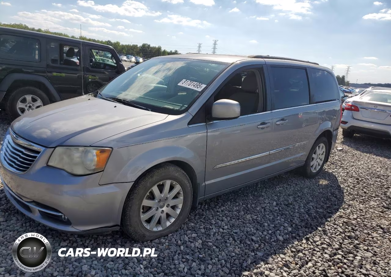 2013 Chrysler Town & Country Touring