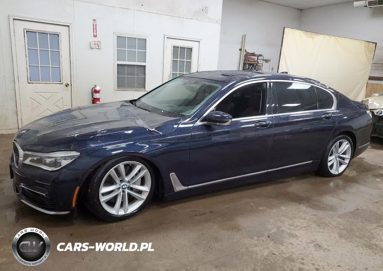 2018 BMW 750 Xi