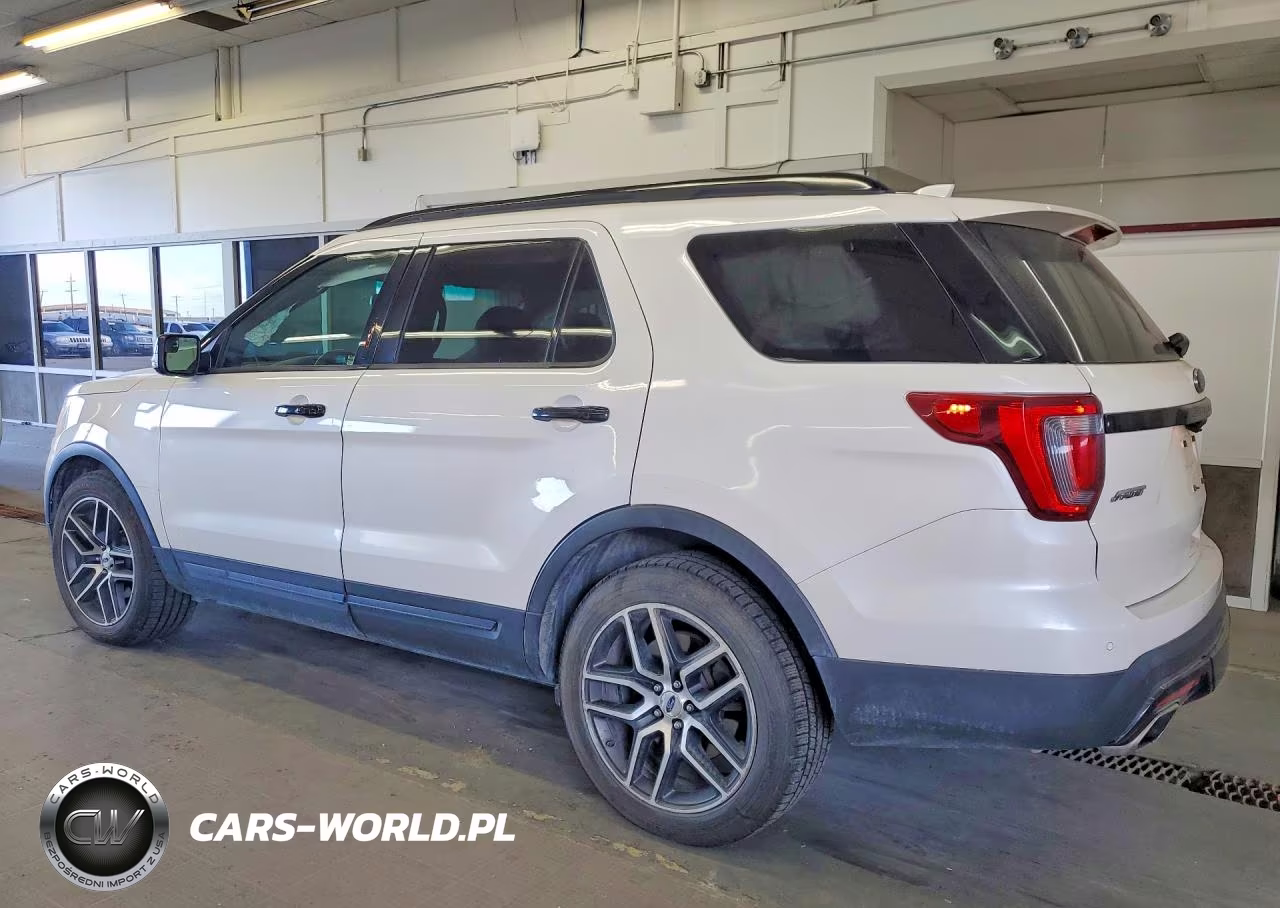 2016 Ford Explorer Sport VIN:1FM5K8GT4GGC39207 - 2