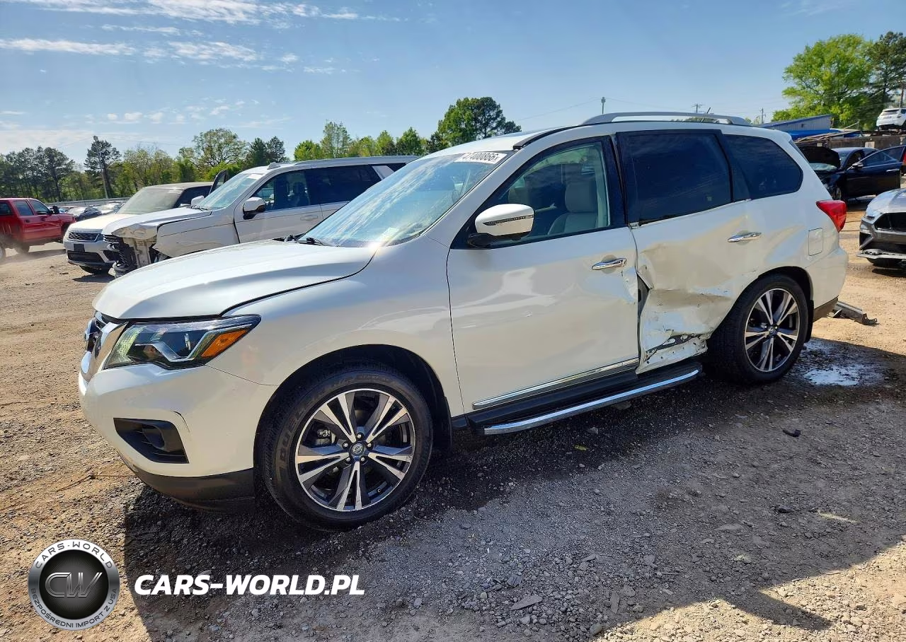 2018 Nissan Pathfinder Platinum