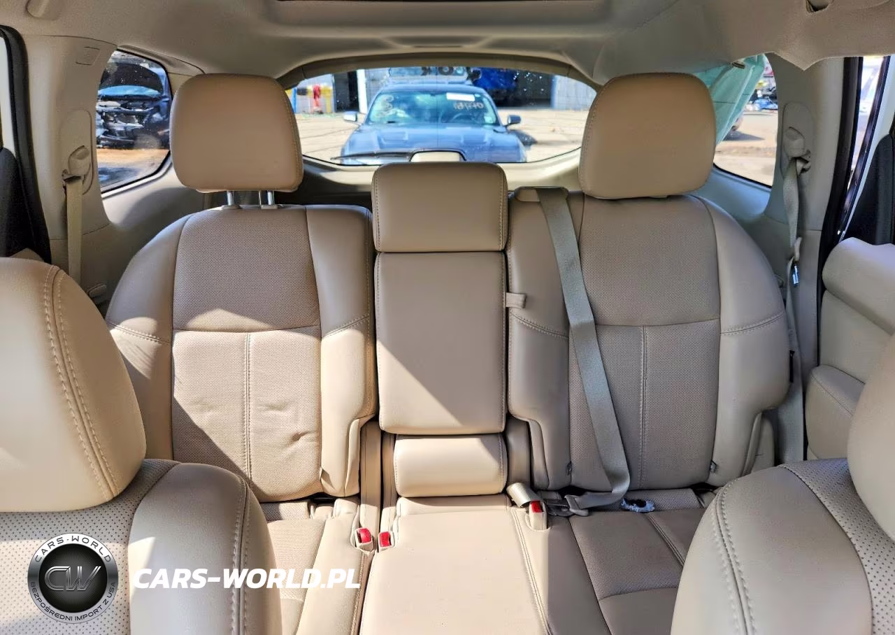 2018 Nissan Pathfinder Platinum VIN:5N1DR2MN7JC647872 - 10