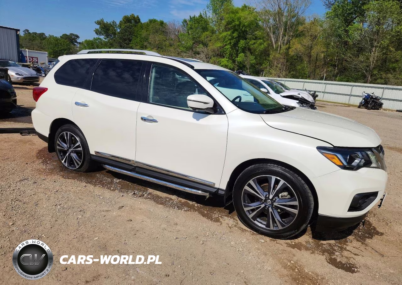 2018 Nissan Pathfinder Platinum VIN:5N1DR2MN7JC647872 - 4
