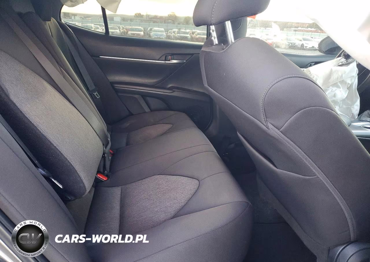 2024 Toyota Camry Le VIN:4T1C11AK5RU872594 - 10