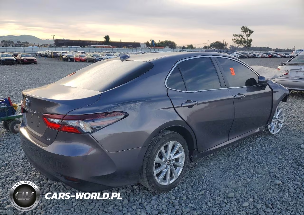 2024 Toyota Camry Le VIN:4T1C11AK5RU872594 - 3