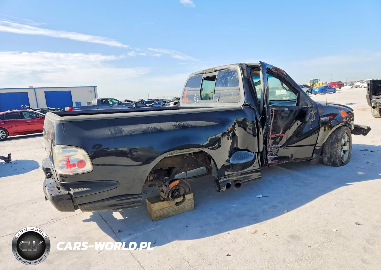 2002 Ford F150 Svt Lightning VIN:2FTZF07392CA34472 - 3
