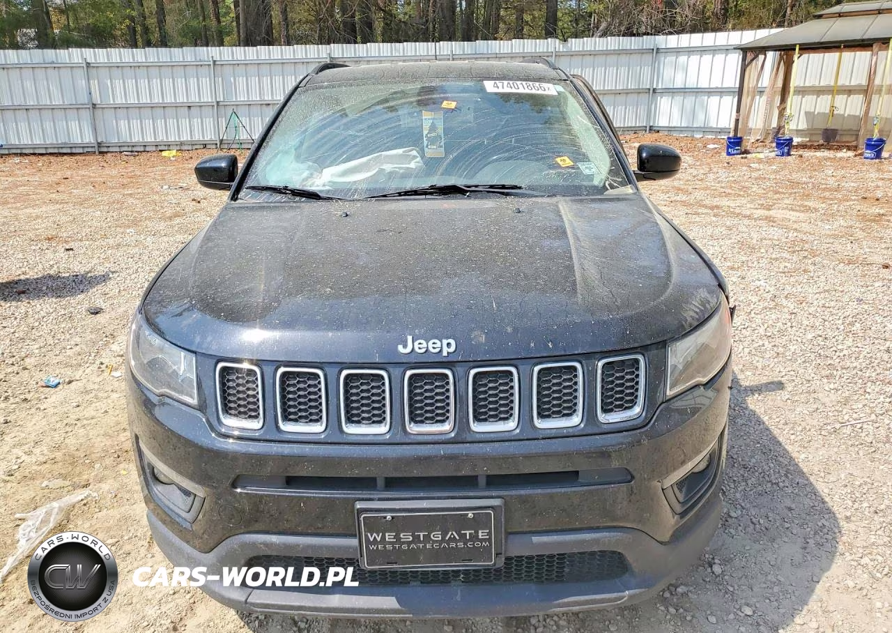 2018 Jeep Compass Latitude VIN:3C4NJDBB4JT238334 - 5