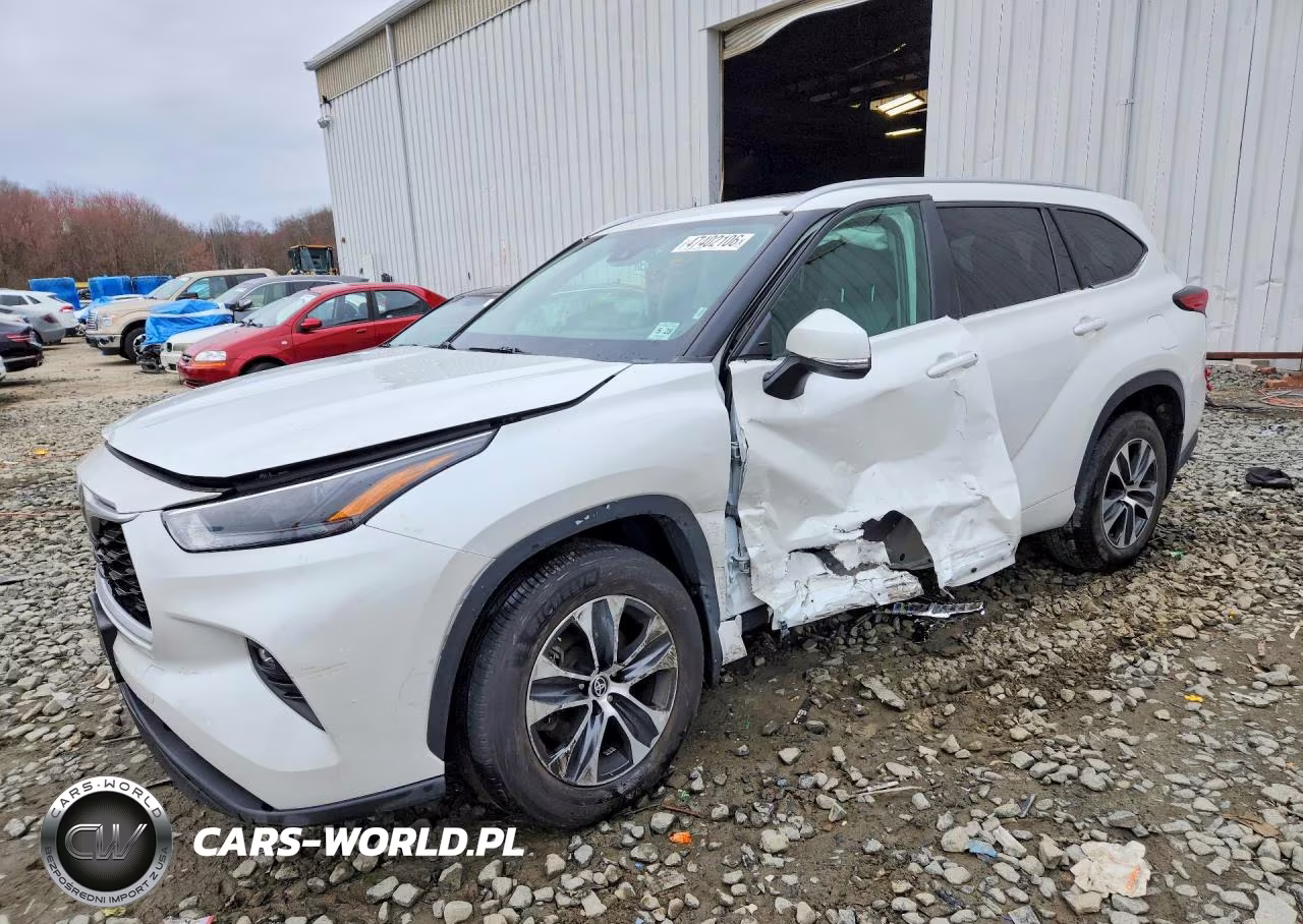 2023 Toyota Highlander Xle – zdjęcie 1 z 13