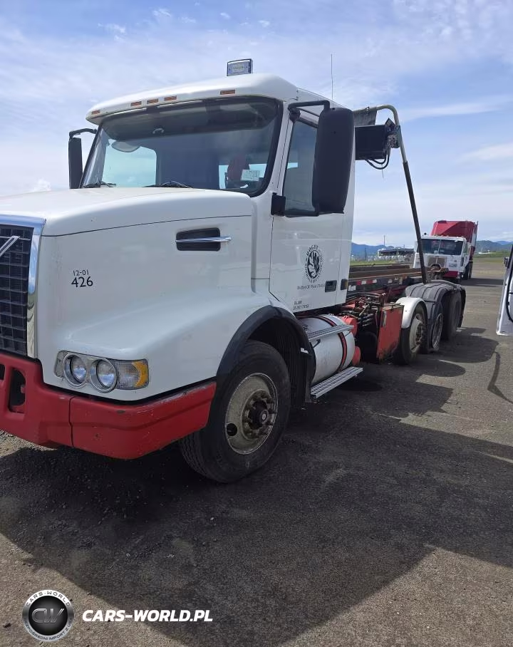 2002 Volvo Vhd – zdjęcie 1 z 10