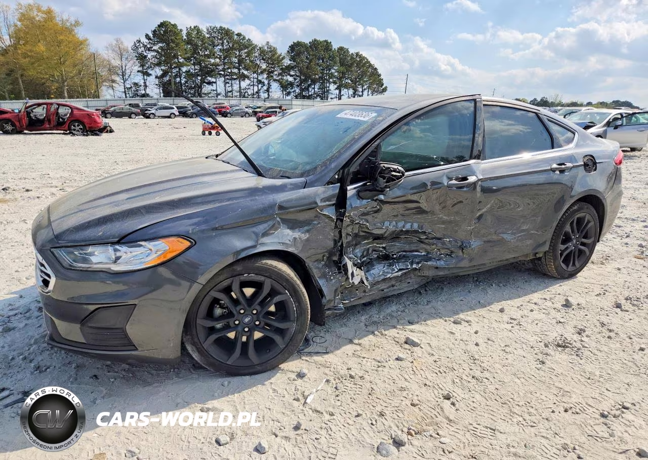 2020 Ford Fusion Se