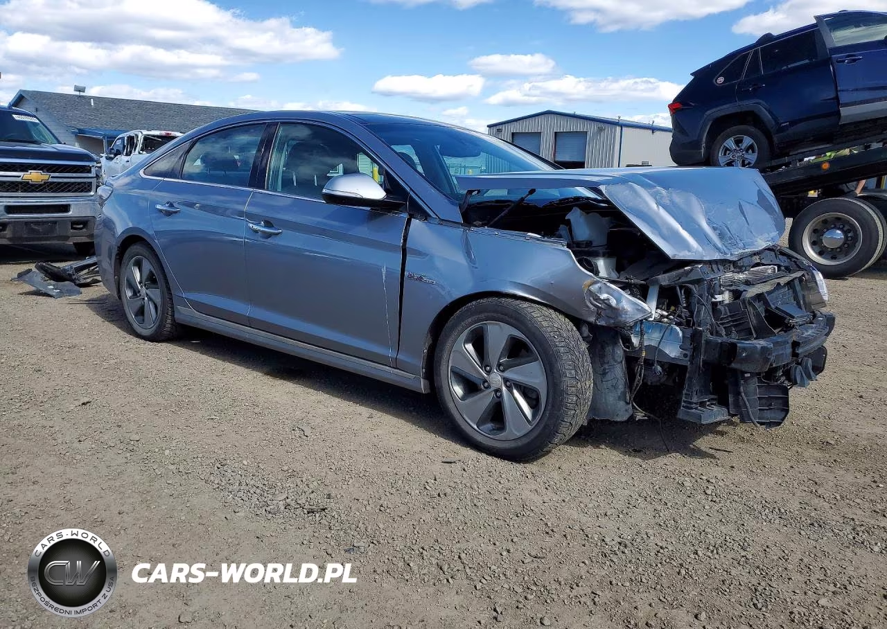 2016 Hyundai Sonata Hybrid Limited VIN:KMHE34L12GA012627 - 4