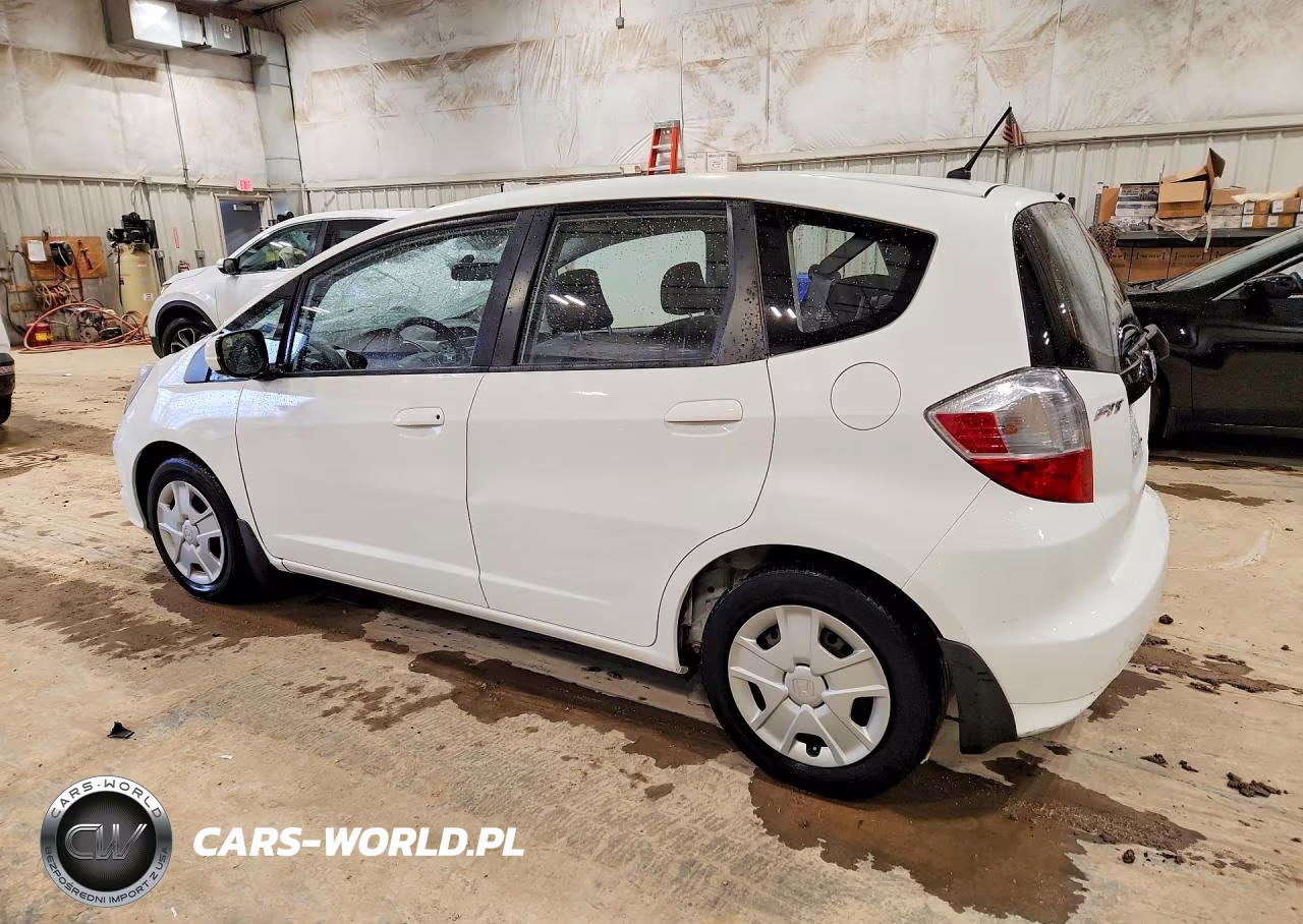 2013 Honda Fit VIN:JHMGE8G38DC024984 - 2