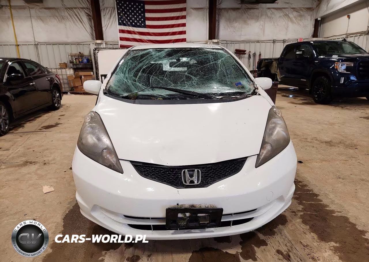 2013 Honda Fit VIN:JHMGE8G38DC024984 - 5