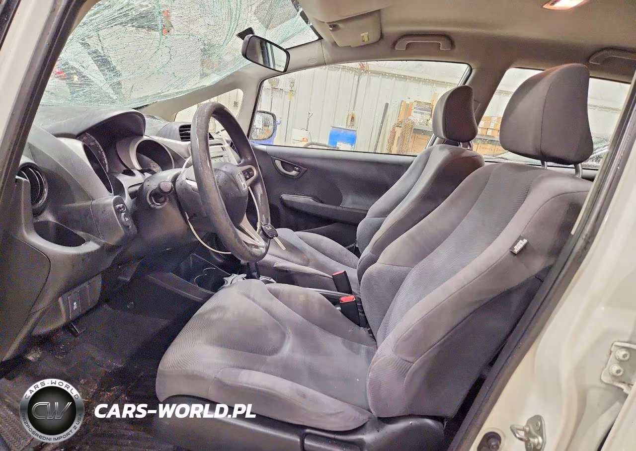 2013 Honda Fit VIN:JHMGE8G38DC024984 - 7