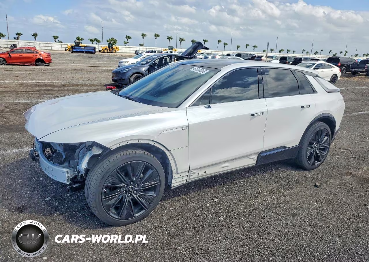 2024 Cadillac Lyriq Sport