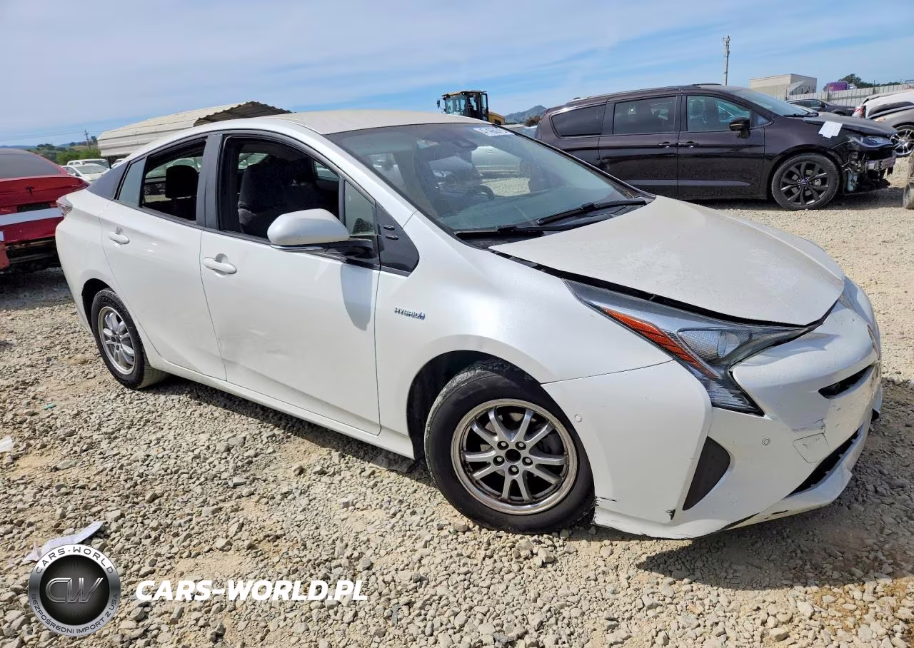 2018 Toyota Prius Two VIN:JTDKBRFU5J3076329 - 4