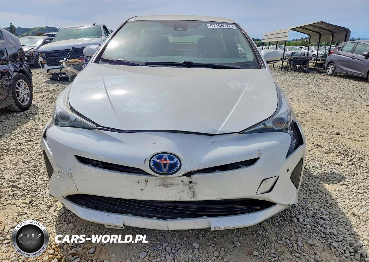 2018 Toyota Prius Two VIN:JTDKBRFU5J3076329 - 5