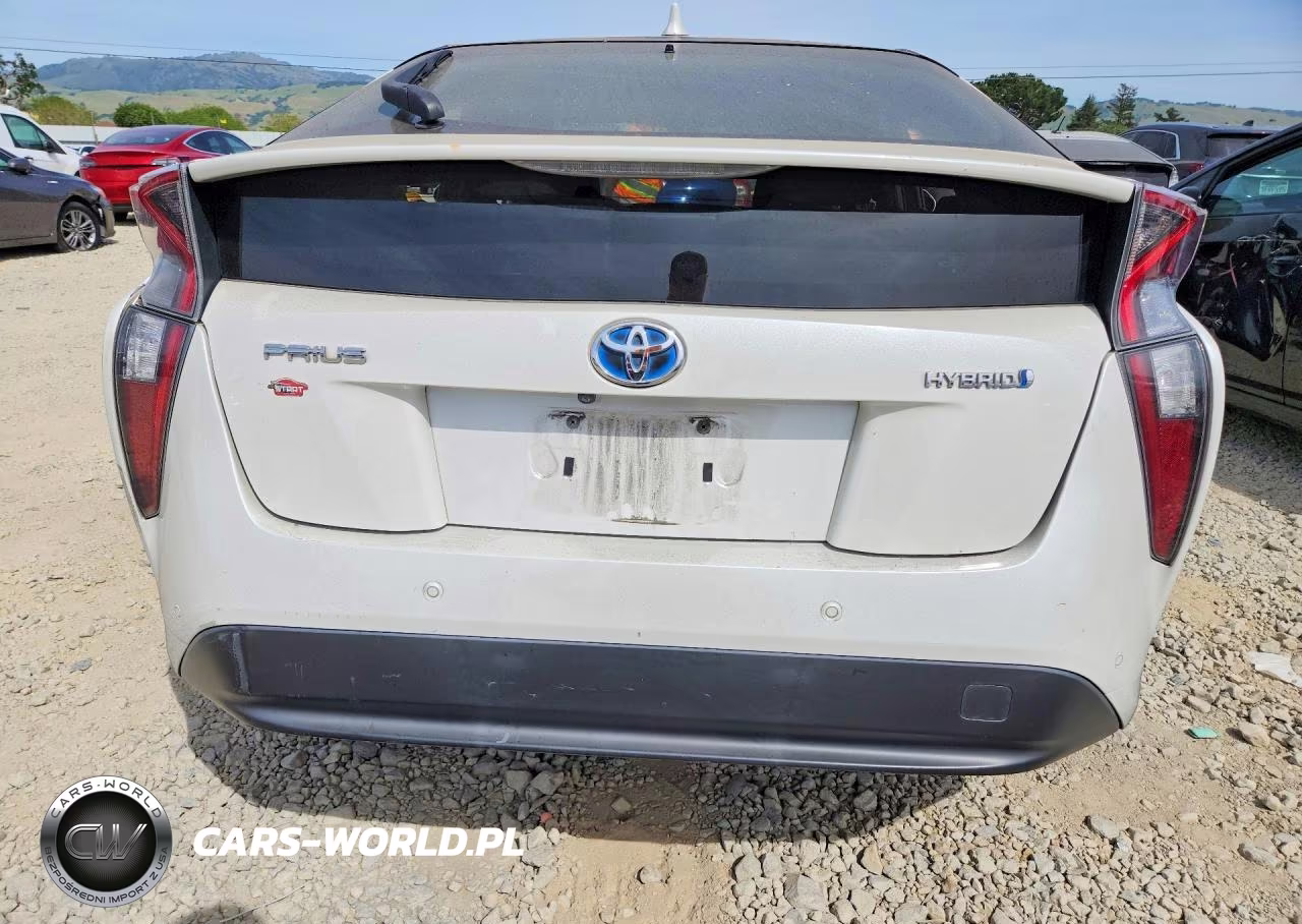 2018 Toyota Prius Two VIN:JTDKBRFU5J3076329 - 6