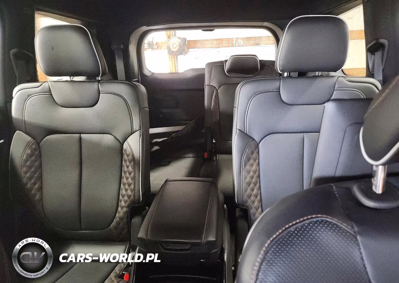 2023 Jeep Grand Cherokee L Summit VIN:1C4RJKET4P8103825 - 10