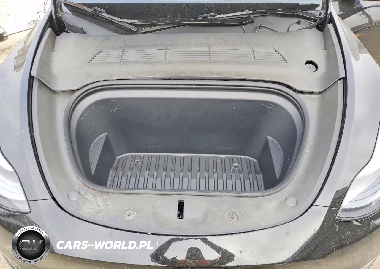 2024 Tesla Model Y VIN:7SAYGDED2RF158939 - 11