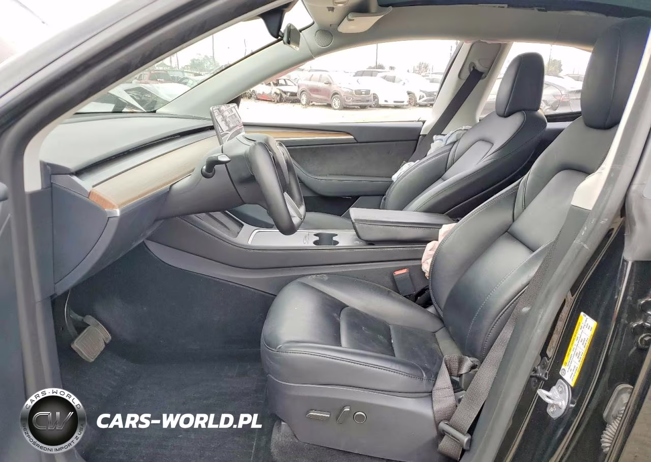 2024 Tesla Model Y VIN:7SAYGDED2RF158939 - 7
