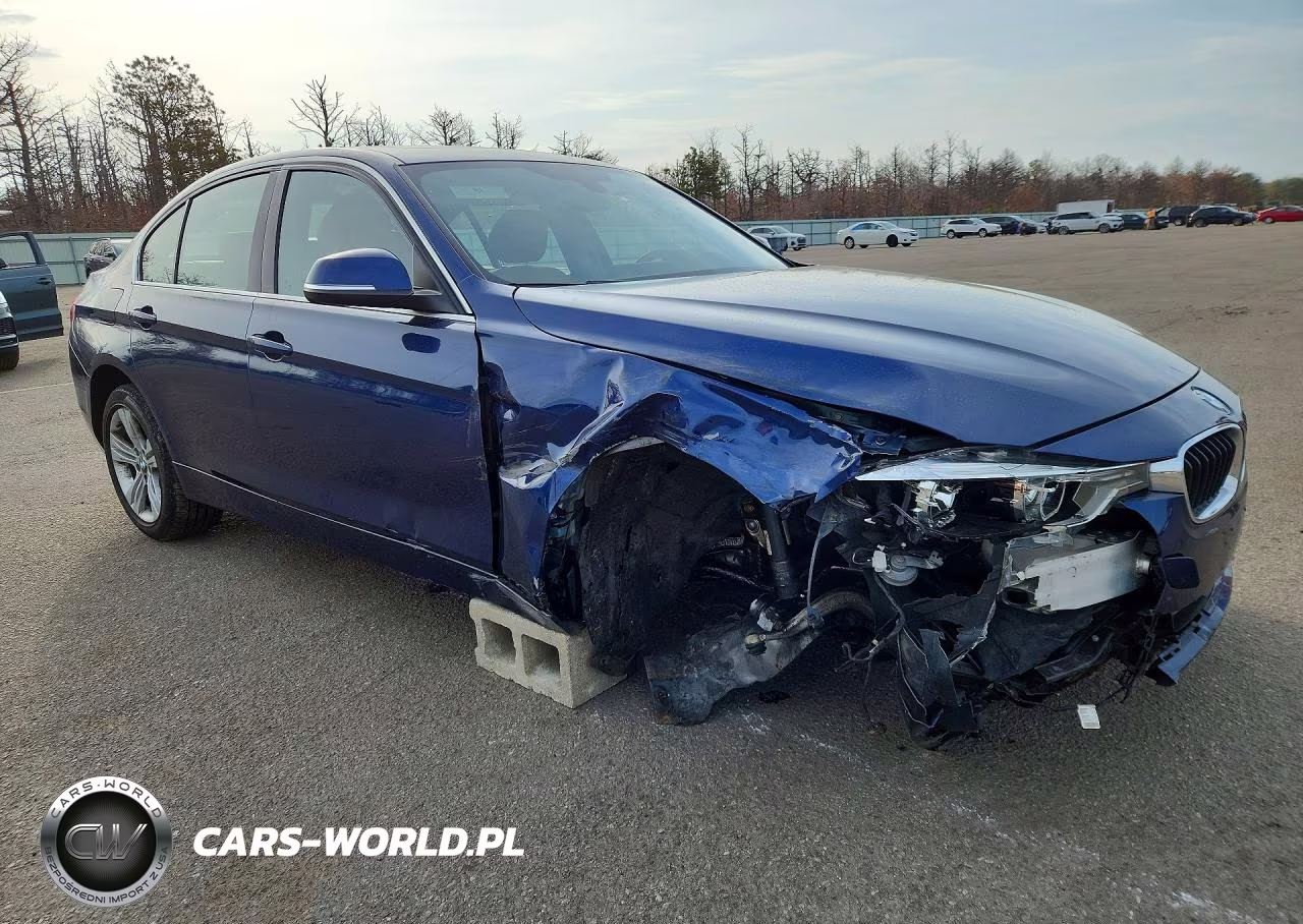 2018 BMW 330 Xi VIN:WBA8D9C51JEM33783 - 4