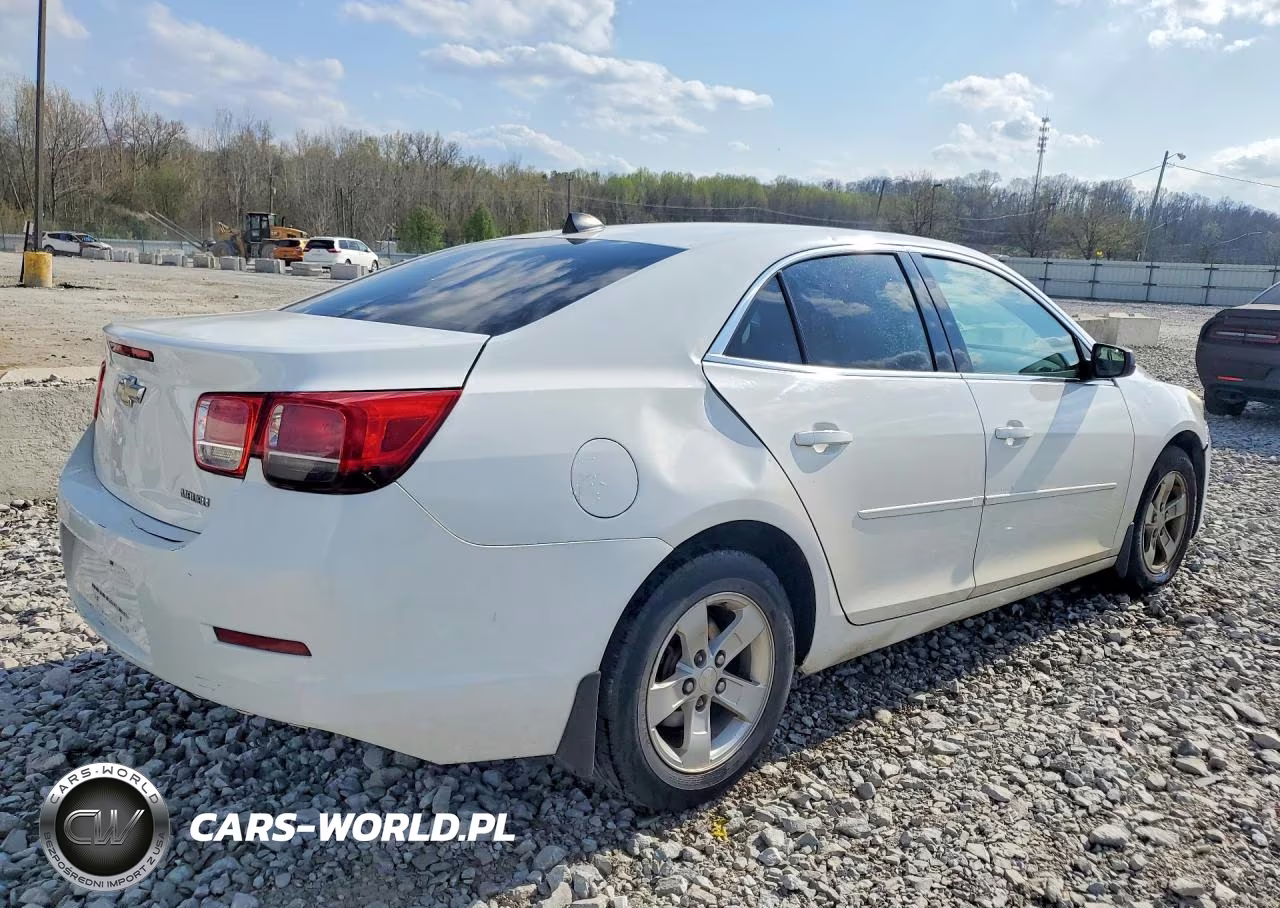 2013 Chevrolet Malibu Ls VIN:1G11B5SAXDF273623 - 3