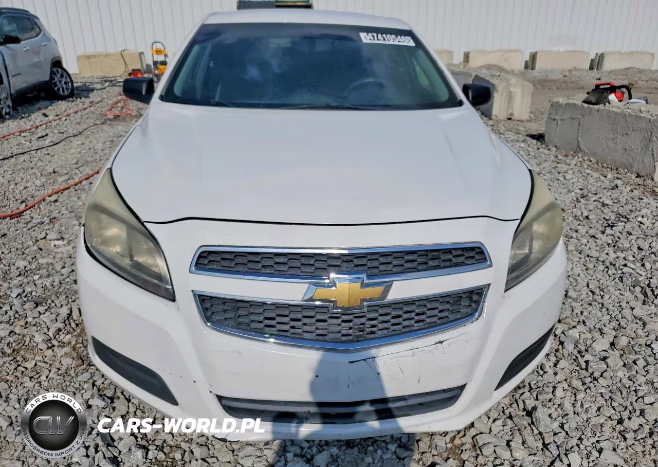 2013 Chevrolet Malibu Ls VIN:1G11B5SAXDF273623 - 5