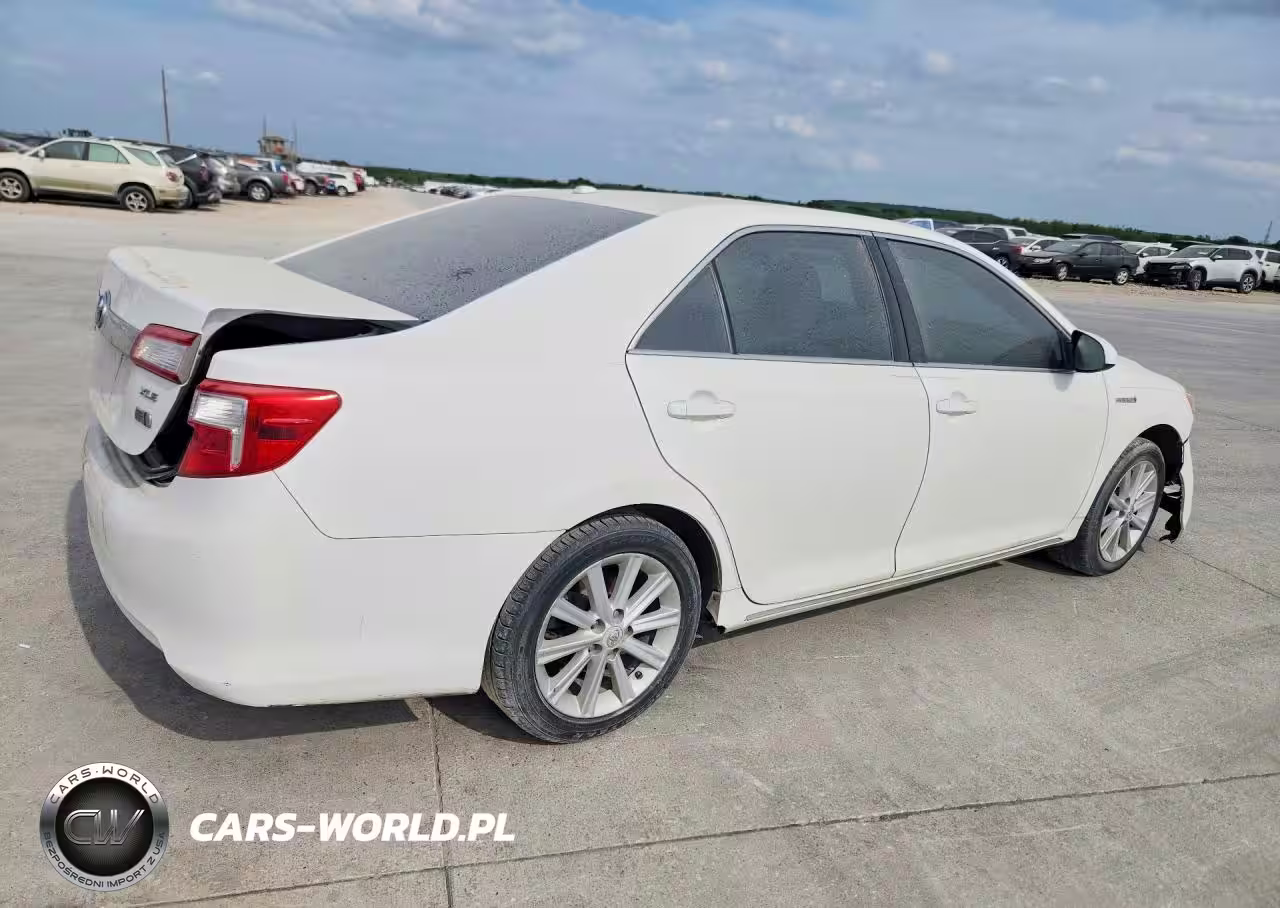 2012 Toyota Camry Hybrid VIN:4T1BD1FK0CU037585 - 3