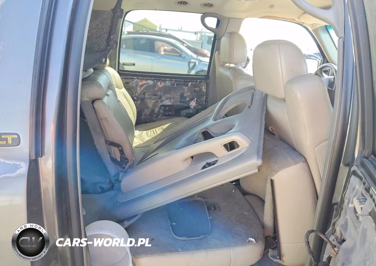 2002 Chevrolet Suburban C1500 VIN:1GNEC16T92J199283 - 10