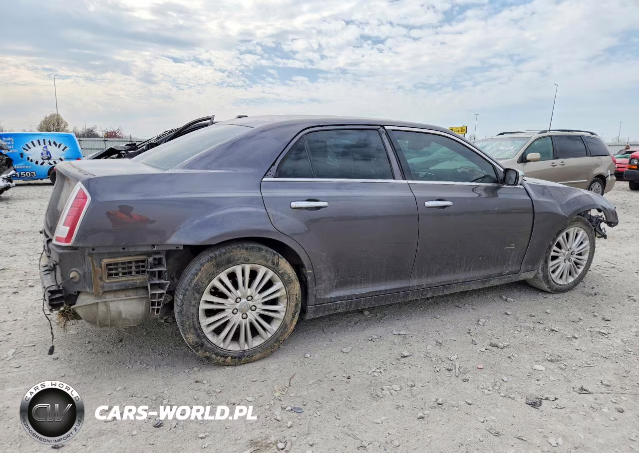 2014 Chrysler 300C VIN:2C3CCAKGXEH381593 - 3
