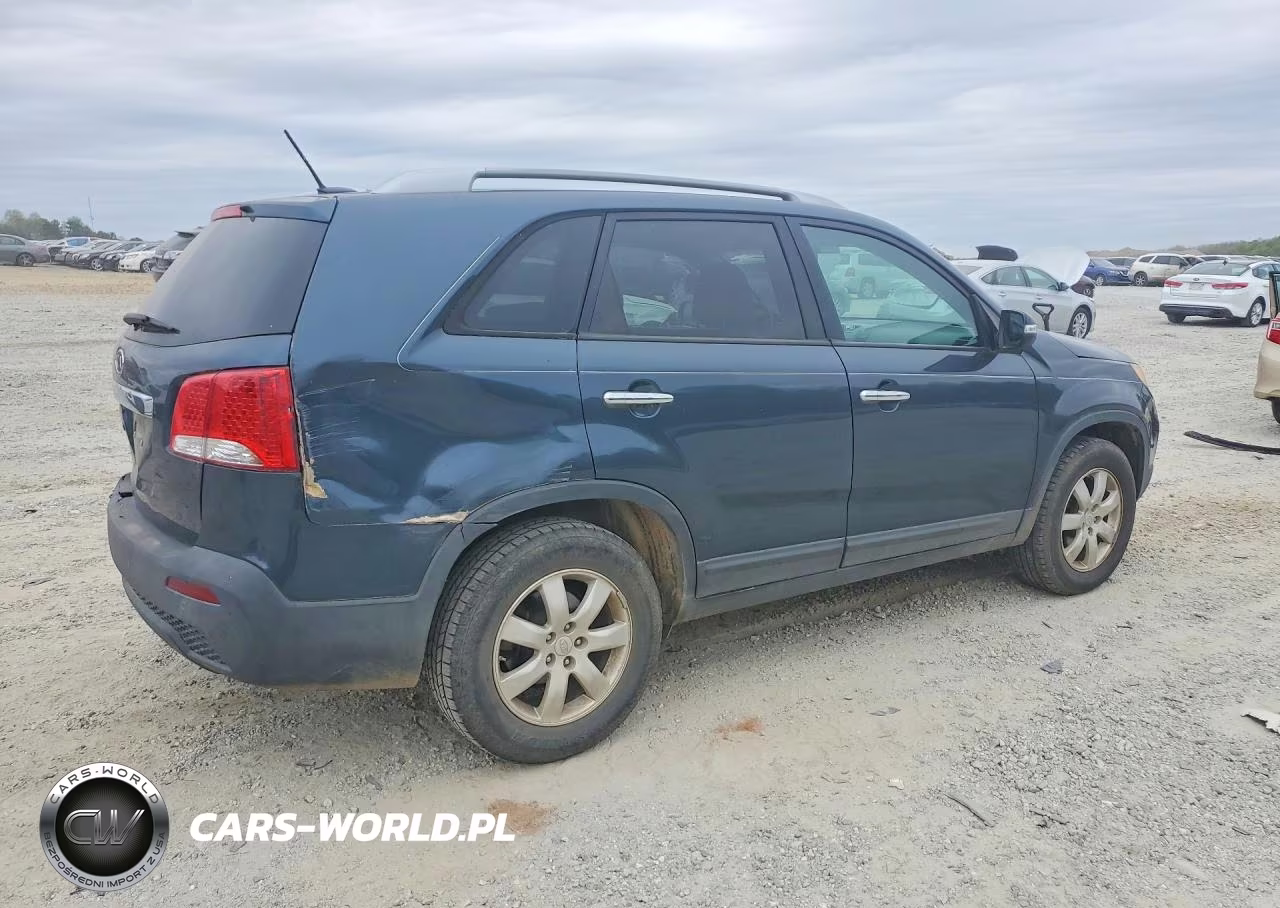 2011 Kia Sorento Lx VIN:5XYKT3A17BG042199 - 3
