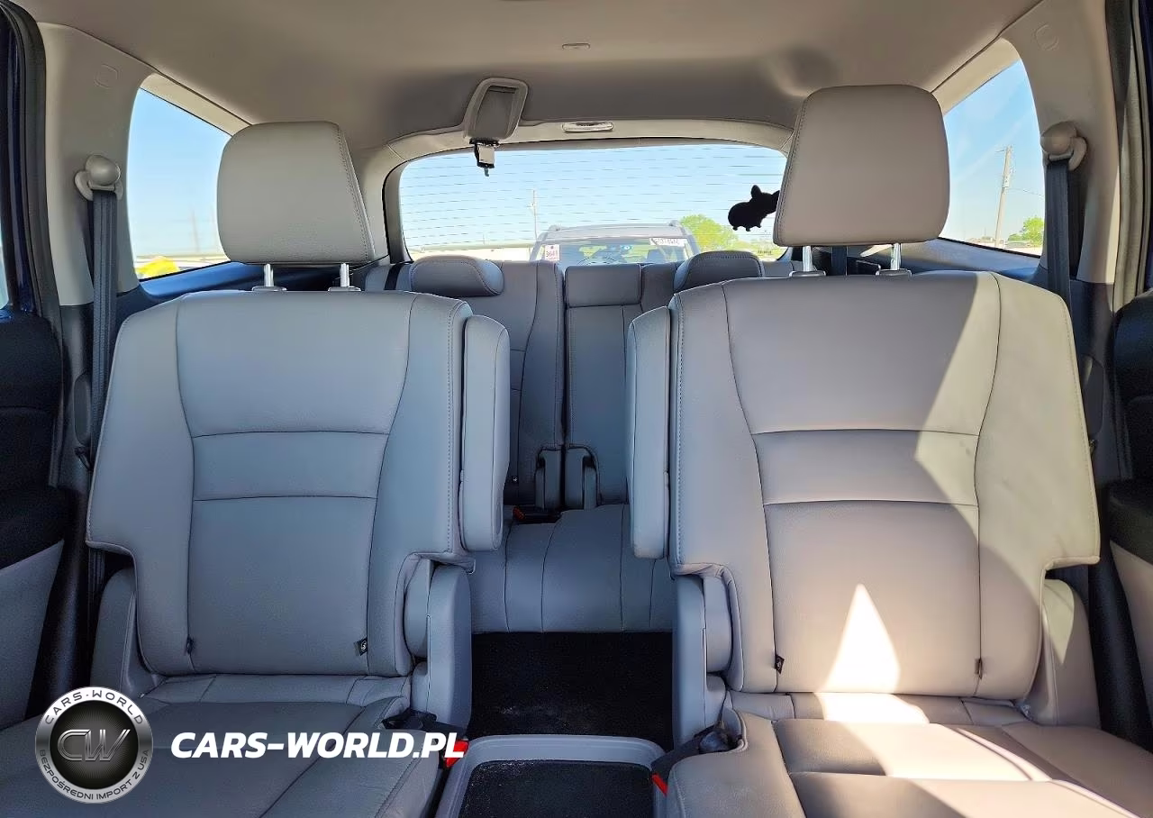 2020 Honda Pilot Touring VIN:5FNYF5H6XLB012556 - 10