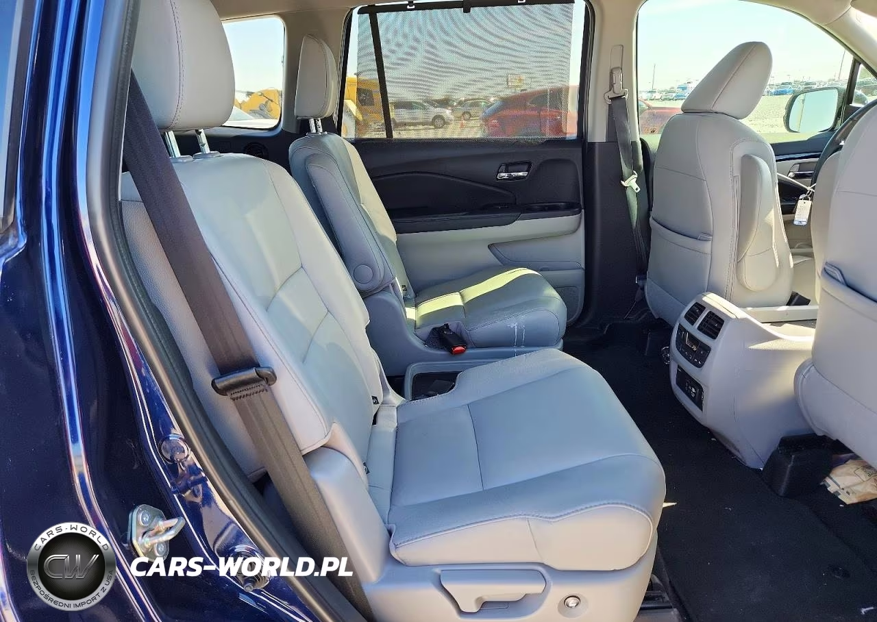 2020 Honda Pilot Touring VIN:5FNYF5H6XLB012556 - 11
