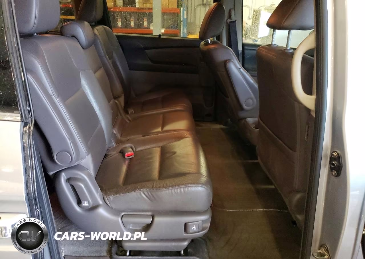 2016 Honda Odyssey Touring VIN:5FNRL5H95GB164659 - 11
