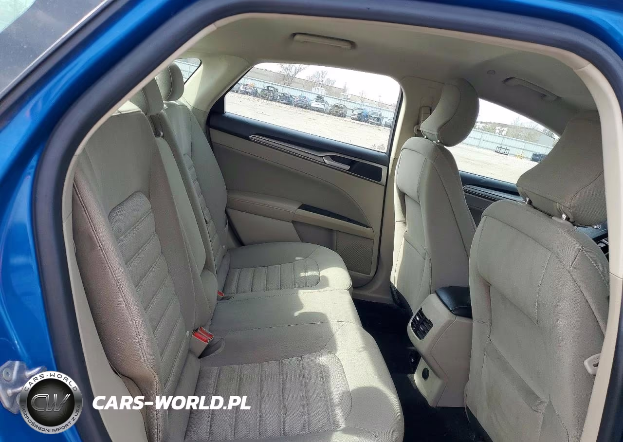 2019 Ford Fusion Se VIN:3FA6P0LU7KR184978 - 10