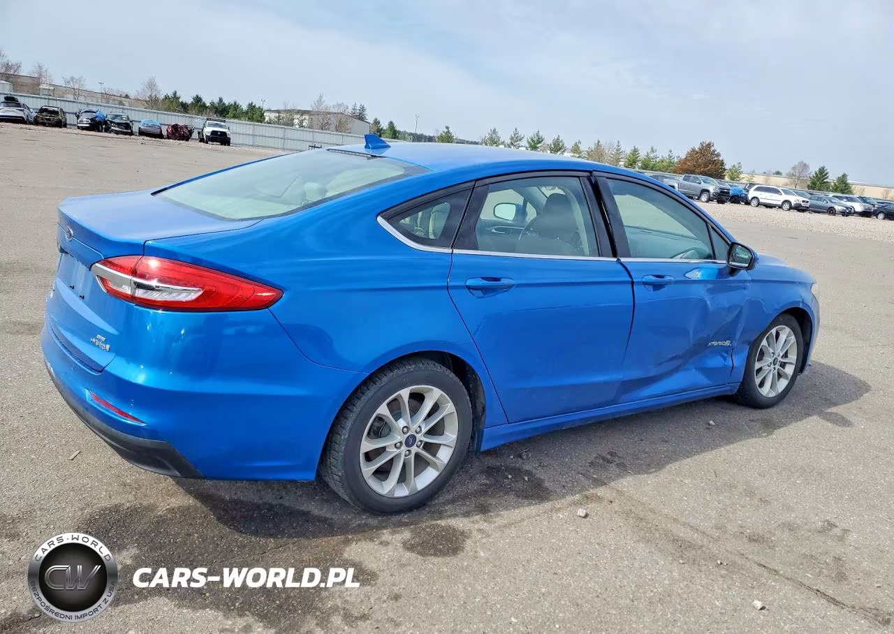 2019 Ford Fusion Se VIN:3FA6P0LU7KR184978 - 3