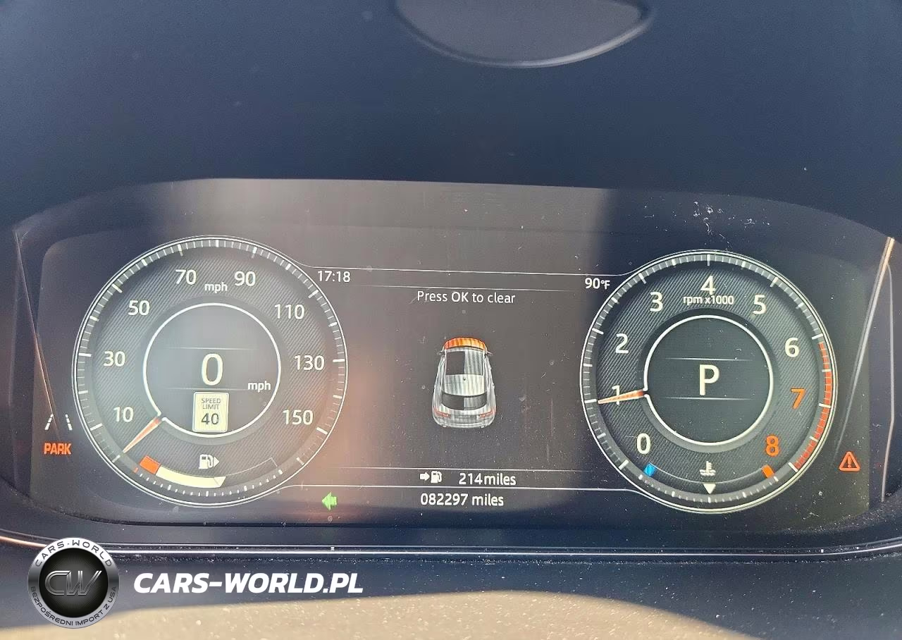 2020 Jaguar E-Pace Checkered Flag VIN:SADF12FX4L1Z75093 - 9