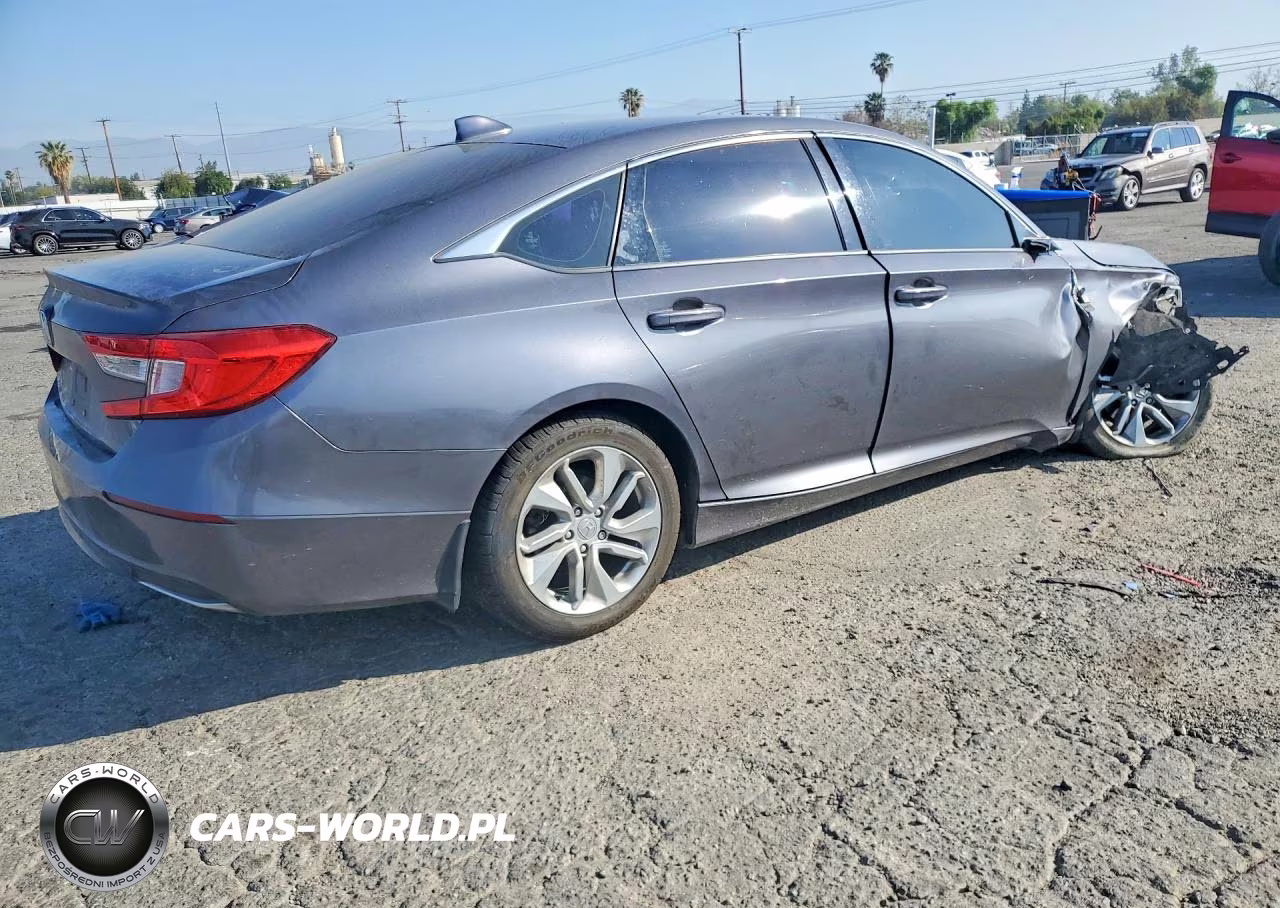 2018 Honda Accord Lx VIN:1HGCV1F11JA127924 - 3
